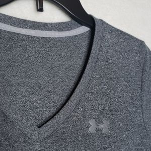 Under Armour Gray Marbled V-Neck Tee - S